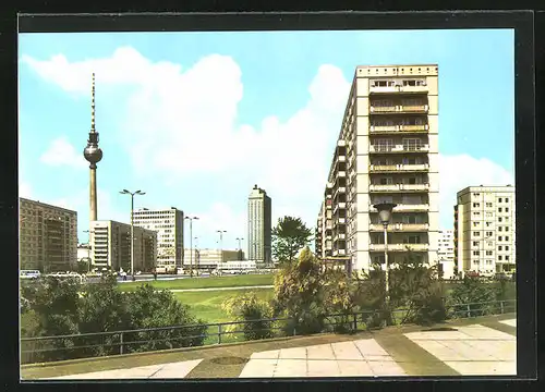 AK Berlin, moderne Architektur, Blick zum Alexanderplatz, Fernsehturm