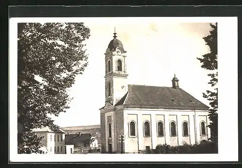 AK Opatov na Morave, Kostel