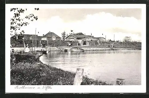 AK Kollmar / Elbe, Häuser am Flussufer