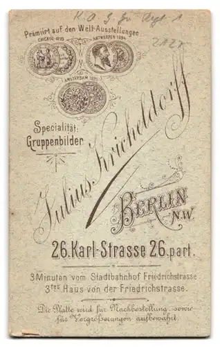 Fotografie Julius Kricheldorff, Berlin, Karl-Strasse 26, Garde-Uffz. mit Schützenschnur des K. A. G. Gr. Rgt. 1