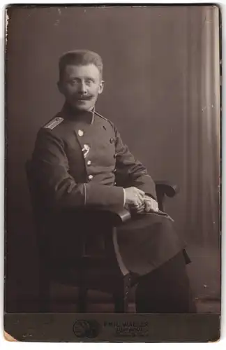 Fotografie Emil Walter, Güstrow, Eisenbahnstr. 9, Unterzahlmeister in Uniform mit Ordenband EK II