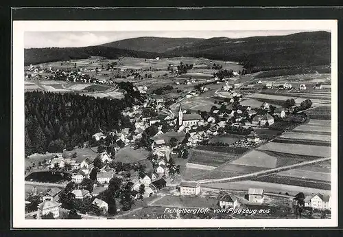 AK Fichtelberg /Ofr., Totalansicht, Fliegeraufnahme