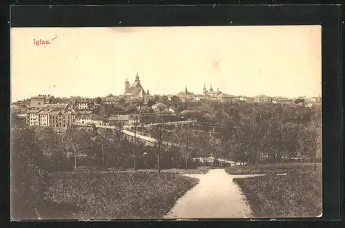 AK Iglau, Totalansicht vom Ort mit Kirchen