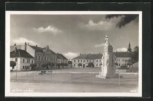 AK Jevicko, Namesti