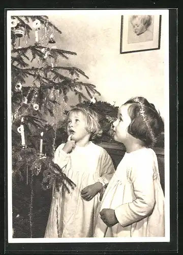 AK Kinder stehen staunend vorm Christbaum, SOS-Kinderdorf-Verlag