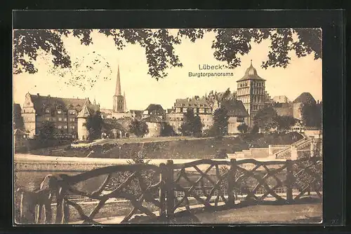 AK Lübeck, Burgtorpanorama mit Kirchturm