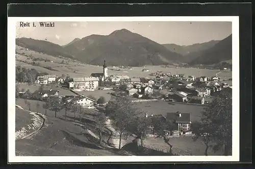 Foto-AK Reit i. Winkl, Teilansicht mit Kirche