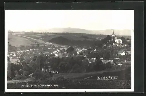 AK Strazek, Ortsansicht mit Blick ins Land