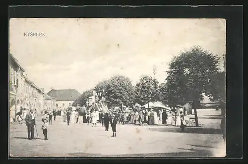 AK Kysperk, Menschen auf dem Marktplatz