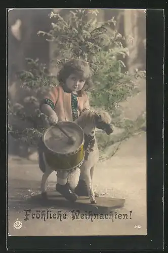 AK Kind mit Spielzeugpferd und Trommel