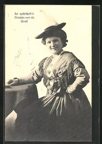 AK Gretl im Kleid mit Feder-Hut