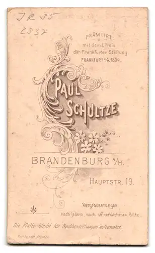 Fotografie Paul Schultze, Brandenburg a. H., Hauptstrasse 19, Junger Soldat mit Bajonett, IR 35