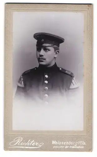 Fotografie J.F. Richter, Weissenburg / Elsass, Musiker in Uniform mit Schwalbennest, Inf.-Rgt. 60