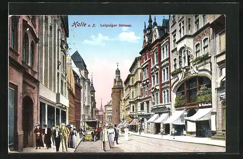 AK Halle a. S., Leipziger Strasse mit Geschäften und Auto