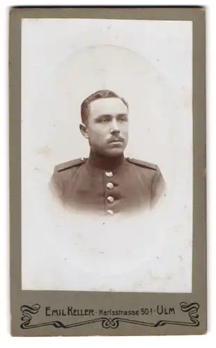 Fotografie Emil Keller, Ulm a. D., Karlsstrasse 50, Soldat im Portrait, Inf. Rgt. 120