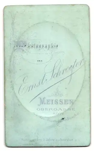 Fotografie E. Schroeter, Meissen, Obergasse 597, Portrait eleganter junger Herr mit Mittelscheitel