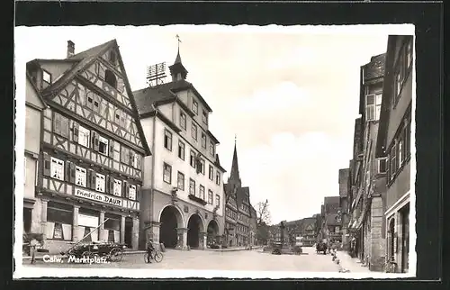 AK Calw, Partie am Marktplatz mit Fahrradfahrer