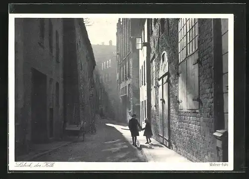 AK Lübeck, Strassenpartie am Kolk