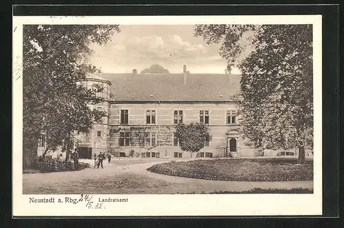 AK Neustadt a. Rbg., Ansicht vom Landratsamt