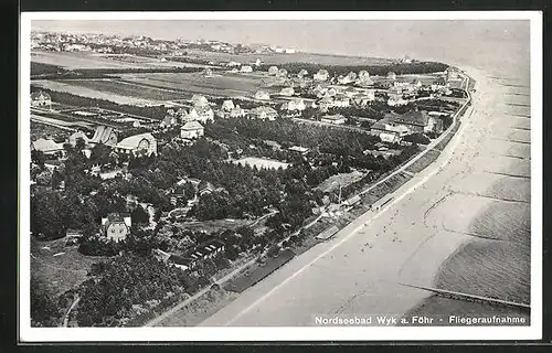 AK Wyk a. Föhr, Fliegeraufnahme vom Nordseebad mit Strand