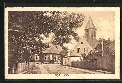 AK Wyk a. Föhr, Dorfstrasse mit Kirche
