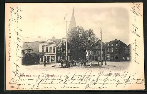 AK Lütjenburg, Marktplatz mit Einheimischen