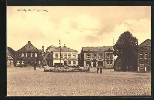 AK Lütjenburg, Marktplatz mit Hartz-Hotel