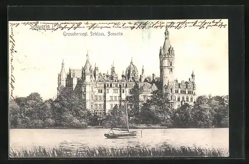 AK Schwerin i. M., Grossherzogliches Schloss und Boot, Seeseite