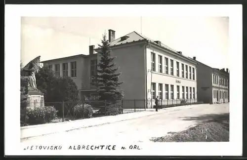 AK Albrechtice n. Orl., Strassenpartie im Ort