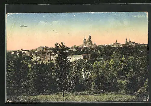 AK Jihlava, Blick über die Bäume auf die Stadt, Blick zu den Kirchtürmen