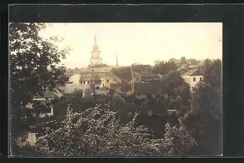 AK Nove Mesto na Morave, Stadtansicht, Blick zur Kirche