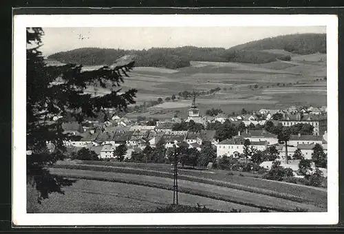 AK Nove Mesto na Morave, Ortstotale, Blick zum Kirchturm