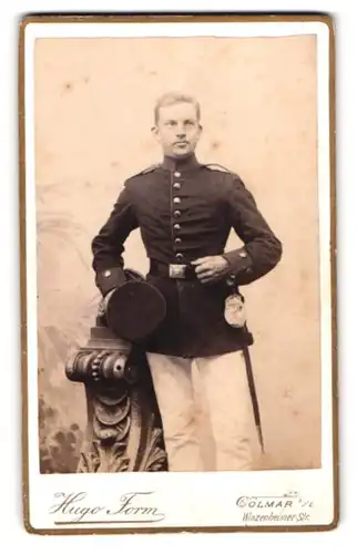 Fotografie Hugo Form, Colmar / Elsass, Winzenheimerstr., Soldat in Uniform mit Bajonett