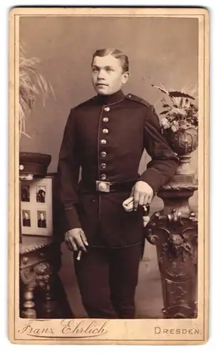 Fotografie Franz Ehrlich, Dresden, Königsbrückerstr. 50, Soldat in Uniform Inf.-Rgt. 108