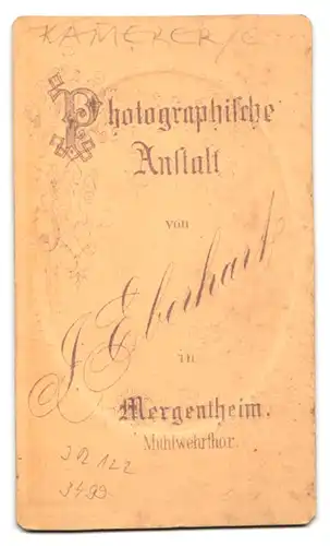 Fotografie Atelier Eberhart, Mergentheim, Mühlwehrthor, Offizier in Uniform mit Epauletten Inf.-Rgt. 122