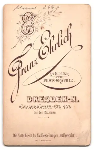 Fotografie Franz Ehrlich, Dresden, Königsbrückerstr. 105, Musiker in Uniform mit Schwalbennest