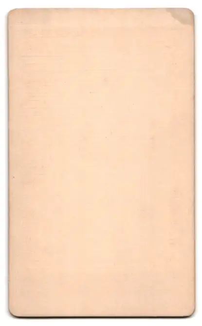 7 Fotografien Fotograf & Ort unbekannt, junge Frau beim entkleiden einer Altenburger Tracht 12