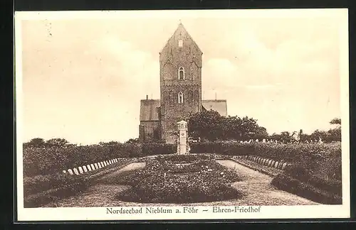 AK Nieblum /Föhr, Blick auf den Ehrenfriedhof mit Kirche