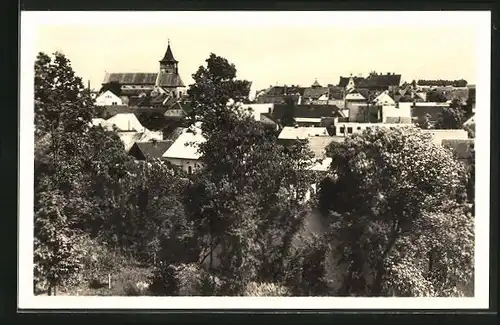 AK Horazdovice, Fernsicht auf Dorfdächer und Kirchturm