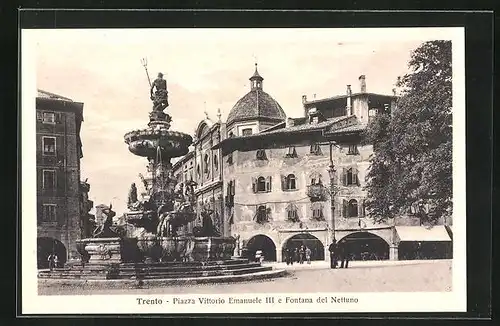 AK Trento, Piazza Vittorio Emanuele III e Fontana del Nettuno