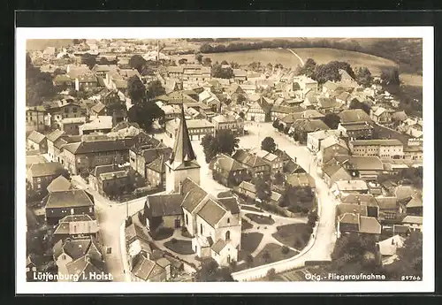 AK Lütjenburg i. Holst., Blick zur Kirche, Fliegeraufnahme