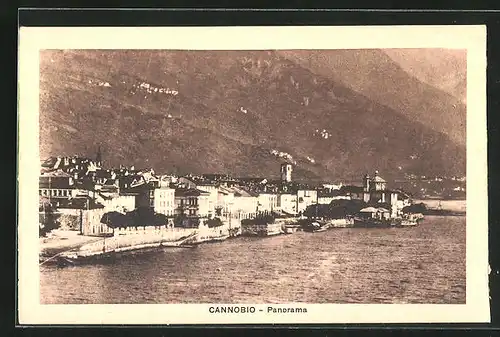 AK Cannobio, Ortsansicht vom See her