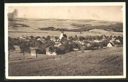 AK Klencí pod Cerchovem, Ortsansicht mit Kirche