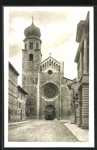 AK Trento, Il duomo e via Guiseppe Verdi
