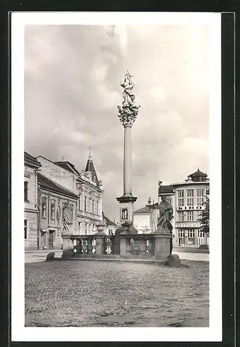 AK Holesov, Namesti