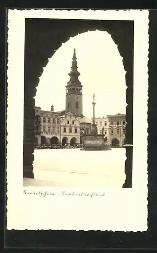 AK Neutitschein, Laubendurchblick auf Kirchturm