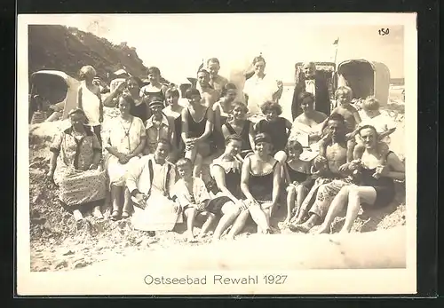 Foto-AK Rewahl, Urlauber im Ostseebad 1927