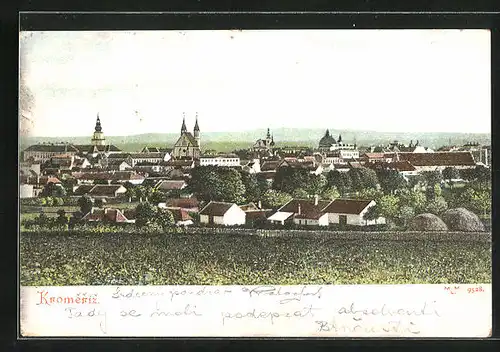 AK Kremsier /Kroméríz, Panorama vom Feld aus