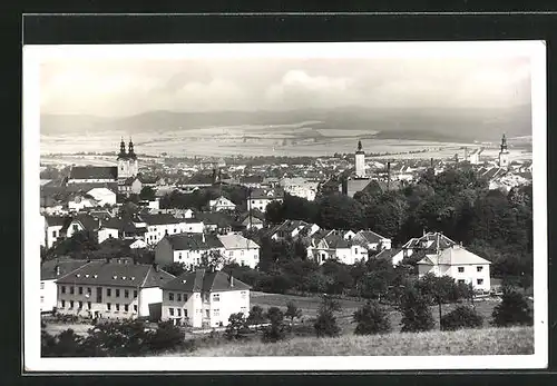 AK Uher. Hradiste, Teilansicht mit Kirche