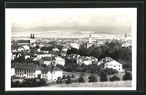 AK Uher. Hradiste, Gesamtansicht mit Kirche